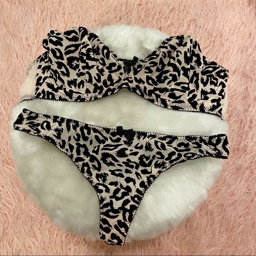 EUC L’Agent by Agent Provacateur Bra/Panty set 36DD/large